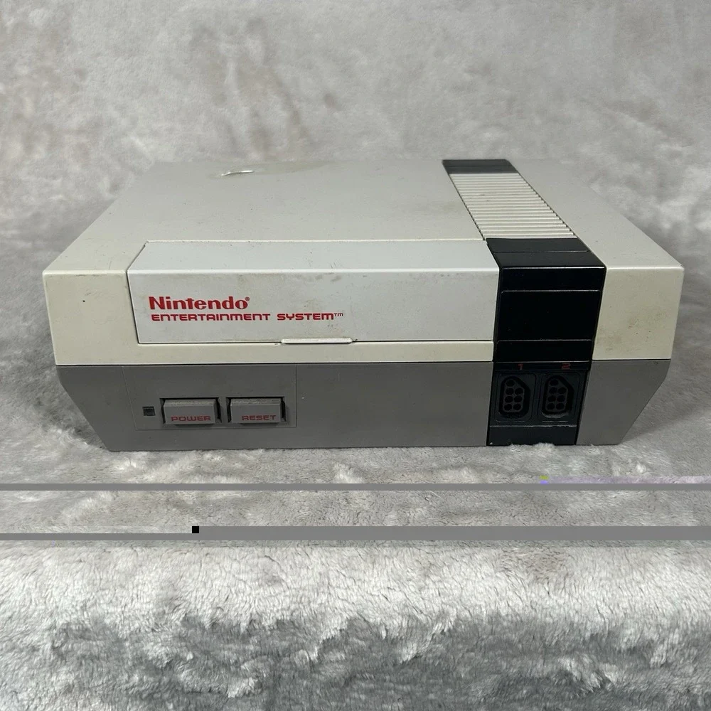 Vintage Nintendo NES-001 Entertainment System Controllers Video Games Lot OEM